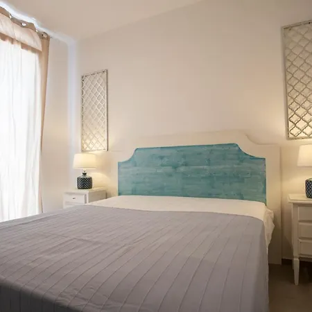 Clara Apartment *
